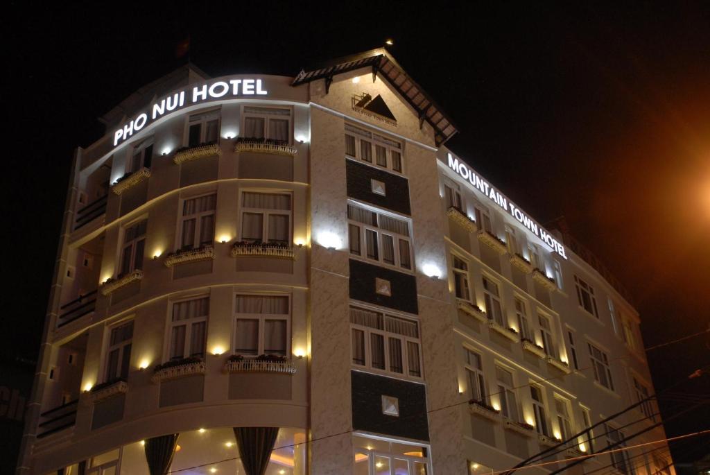 Mountain Town Hotel Dalat Exterior foto